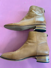 Load image into Gallery viewer, Pre-Loved D&J Flavor