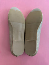 Load image into Gallery viewer, Pre-Loved Ziera Chelsea