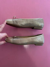 Load image into Gallery viewer, Pre-Loved Ziera Chelsea