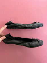 Load image into Gallery viewer, Pre-Loved D&J Belin