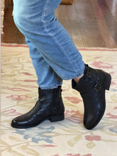 Load image into Gallery viewer, Josef Seibel Kate 21 Schwarz