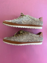 Load image into Gallery viewer, Pre-Loved Diana Ferrari Aquire