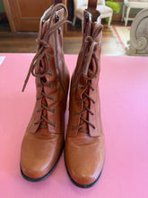 Load image into Gallery viewer, Pre-Loved CBD Anakie