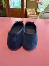 Load image into Gallery viewer, Pre-Loved Sambag Navy Suede