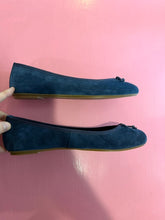 Load image into Gallery viewer, Pre-Loved Sambag Navy Suede