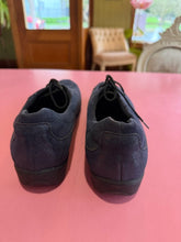 Load image into Gallery viewer, Pre-Loved Munro Blue suede shoes