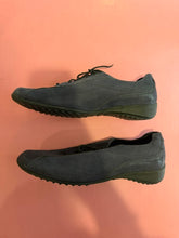Load image into Gallery viewer, Pre-Loved Munro Blue suede shoes