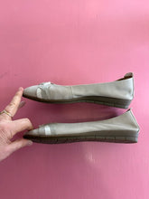 Load image into Gallery viewer, Pre-Loved Supersoft Fabulous