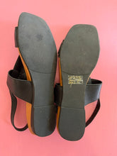Load image into Gallery viewer, Pre-Loved CBD Franni