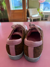 Load image into Gallery viewer, Pre-Loved Rilassare Pink and Brown Sneakers