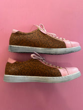 Load image into Gallery viewer, Pre-Loved Rilassare Pink and Brown Sneakers