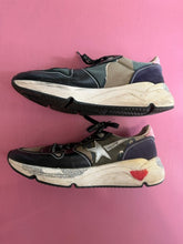 Load image into Gallery viewer, Pre-Loved Golden Goose Running