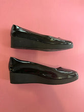 Load image into Gallery viewer, Pre-Loved Robert Clergerie Peep Hole Wedge