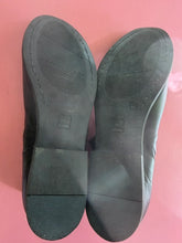 Load image into Gallery viewer, Pre-Loved Miss M Black Twin Zip boot