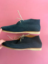 Load image into Gallery viewer, Pre-Loved Rollile Laceup Boot in Navy