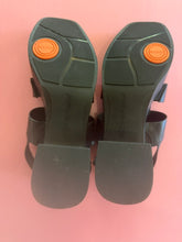 Load image into Gallery viewer, Pre-Loved Hush Puppies Rosebud