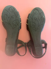 Load image into Gallery viewer, Pre-Loved Ziera Black Sandal
