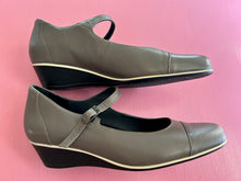 Load image into Gallery viewer, Pre-loved Ziera Tasha