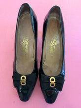 Load image into Gallery viewer, Pre-Loved Salvatore Ferragamo Mara