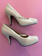 Load image into Gallery viewer, Pre-Loved Pleaser Beige High Heels