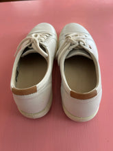 Load image into Gallery viewer, Pre-Loved Ecco Sneakers White
