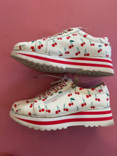 Load image into Gallery viewer, Pre-Loved D&J Eammes Cherry