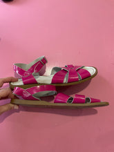 Load image into Gallery viewer, Pre-Loved Salt Water Sandal Size AU11