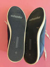 Load image into Gallery viewer, Pre-Loved Frankie4 Jackie II