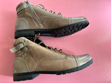 Load image into Gallery viewer, Pre-Loved Planet Deka2 Ankle Boot