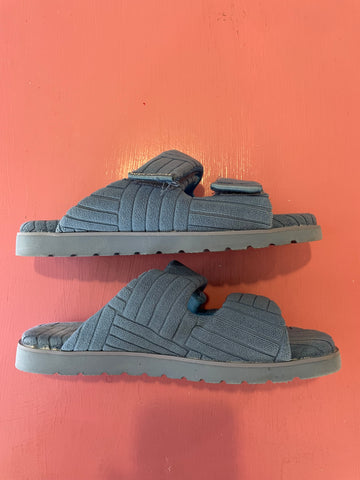 Pre-Loved Hush Puppies Terry Size AU10