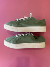 Load image into Gallery viewer, Pre-Loved Clothing Company Green Sneakers Size AU11