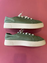 Load image into Gallery viewer, Pre-Loved Clothing Company Green Sneakers Size AU11
