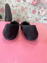 Load image into Gallery viewer, Pre-Loved City Chic Black Ballet Flat Size 42