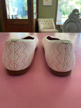 Load image into Gallery viewer, Pre-Loved Vivaia Pale Pink Flat