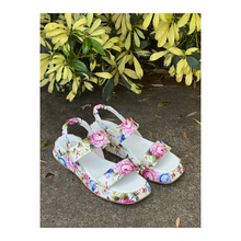 Load image into Gallery viewer, Isabella Fingal Multi