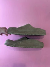 Load image into Gallery viewer, Pre-Loved Birkenstock Brown Slide