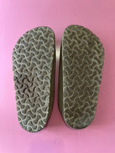 Load image into Gallery viewer, Pre-Loved Birkenstock Brown Slide