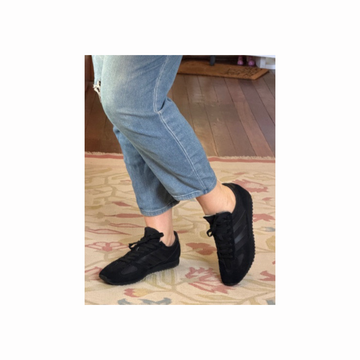 Hinako Montoro Black