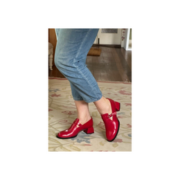 Isabella Ashie Red