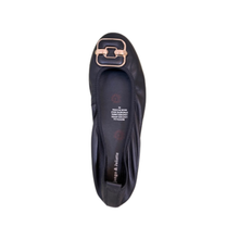 Load image into Gallery viewer, D&amp;J Berita Black
