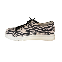 Load image into Gallery viewer, Rilassare Timor Zebra
