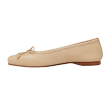 Load image into Gallery viewer, Hush Puppies Kettle Latte
