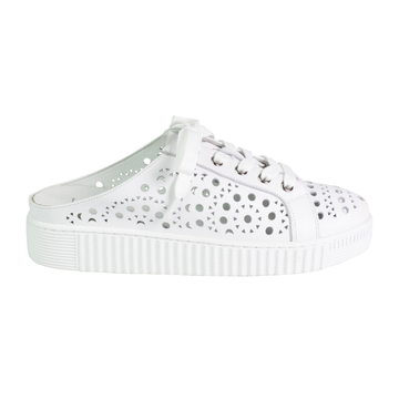 Hinako Norfolk White