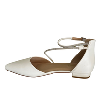 Load image into Gallery viewer, Clarice Jewel White
