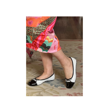 D&J Bookie Black White