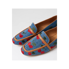 Load image into Gallery viewer, Top End Mansury Blue &amp; Cherries
