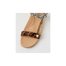 Load image into Gallery viewer, Ziera Adiela Tan Leopard
