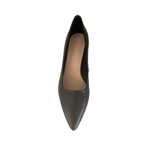 Load image into Gallery viewer, Top End Calla Black
