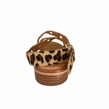 Load image into Gallery viewer, Bresley Sincere Tan Leopard
