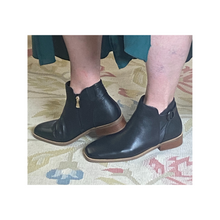 Load image into Gallery viewer, Hush Puppies Thalia Black
